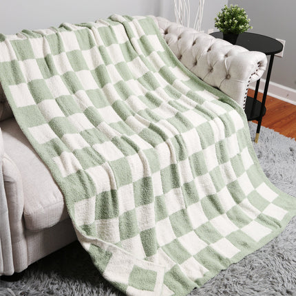 Luxurious Checkered Fleece Throw Blanket – Soft Plaid Microfiber, Machine Washable