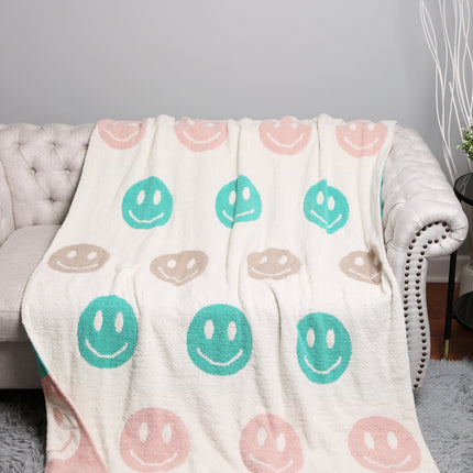 Multicolor Smiley Face Fleece Throw Blanket – Soft, Cozy & Playful Home Decor