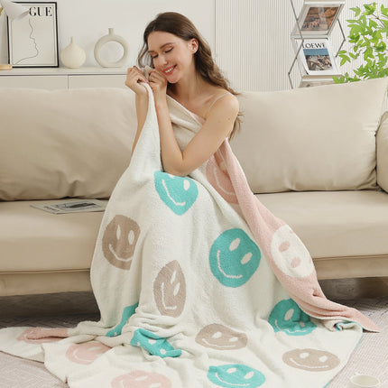 Multicolor Smiley Face Fleece Throw Blanket – Soft, Cozy & Playful Home Decor