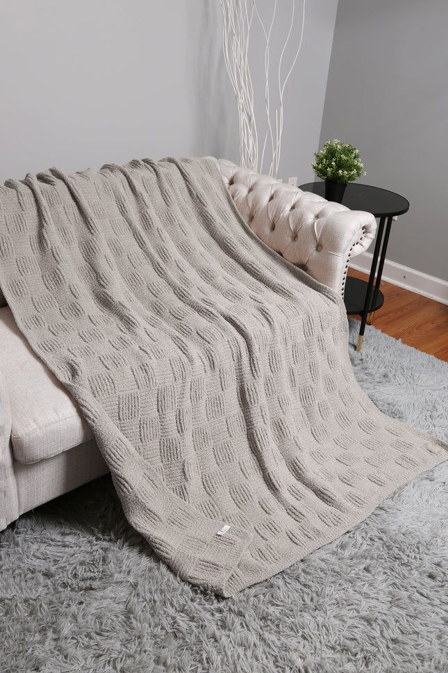 Luxe Knitted Fleece Throw Blanket – Ultra-Soft, Stylish & Cozy Home Essential