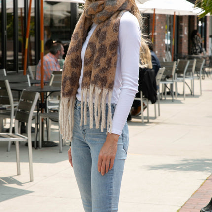 Leopard Print Scarf with Ombre Gradient & Fringed Tassels – Oversized Acrylic Shawl for Women