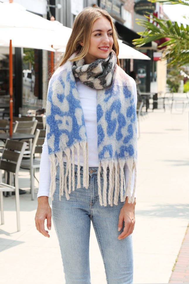 Leopard Print Scarf with Ombre Gradient & Fringed Tassels – Oversized Acrylic Shawl for Women
