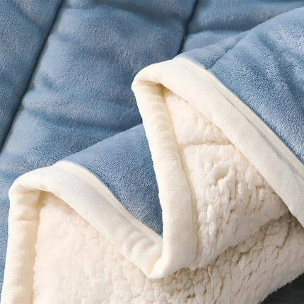 Cozy Sherpa Fleece Blanket – Soft, Warm & Luxurious Throw for Bed & Sofa