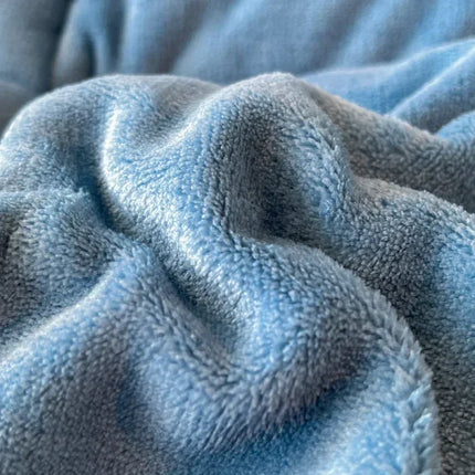 Thick Fleece Blanket with Sherpa Lining – Soft & Warm Winter Throw for Bed or Couch – Available in Multiple Colors