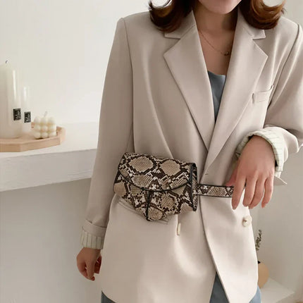 Minimalist Adjustable Belt Bag for Women – Chic Waist Bag / Crossbody Fanny Pack