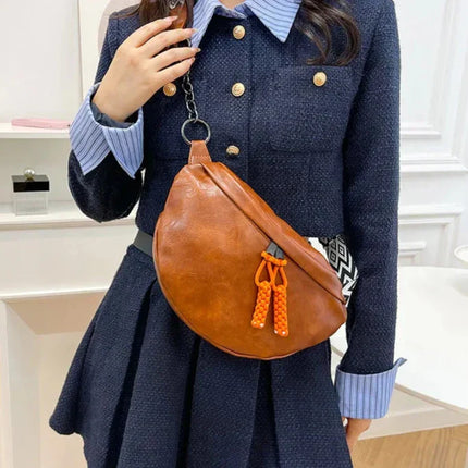 Trendy Faux Leather Crossbody Bag with Chain Strap – Stylish Women's Hip Bag for Daily Use