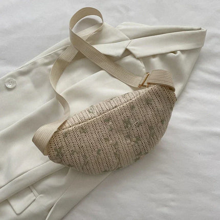 Woven Straw Crossbody Fanny Pack – Boho Wicker Waist Bag for Summer & Festival