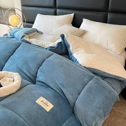 Thick Fleece Blanket with Sherpa Lining – Soft & Warm Winter Throw for Bed or Couch – Available in Multiple Colors