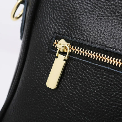 Stylish Women's Shoulder Bag with Wide Strap – Versatile Crossbody Purse with Spacious Compartments