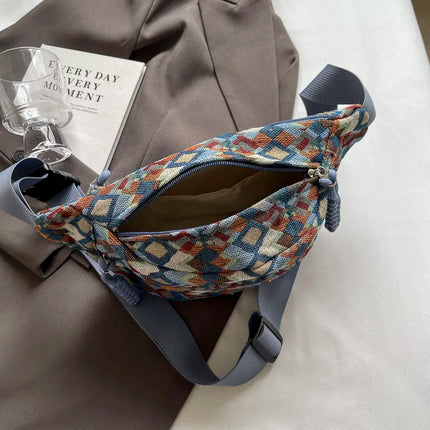 Geometric Crossbody Banana Bag – Stylish Fanny Pack with Adjustable Strap & Zipper Closure