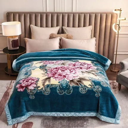 Luxury Floral Fleece Throw Blanket – Ultra Soft & Warm Winter Decor