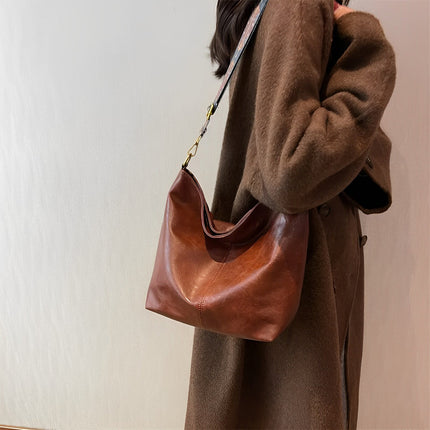 Stylish Brown Handbag with Wide Shoulder Strap – Spacious & Elegant