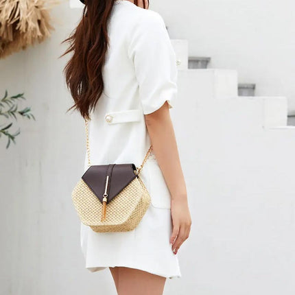 Women's Straw Shoulder Bag with Leather Accents – Lightweight & Elegant Summer Handbag