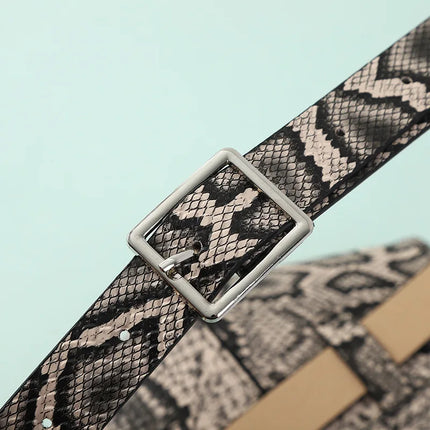 Minimalist Adjustable Belt Bag for Women – Chic Waist Bag / Crossbody Fanny Pack