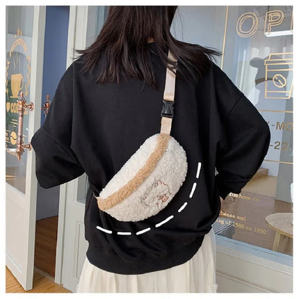 Woven Rattan Crossbody Bag with Brown Leather Accents – Stylish & Lightweight Summer Accessory