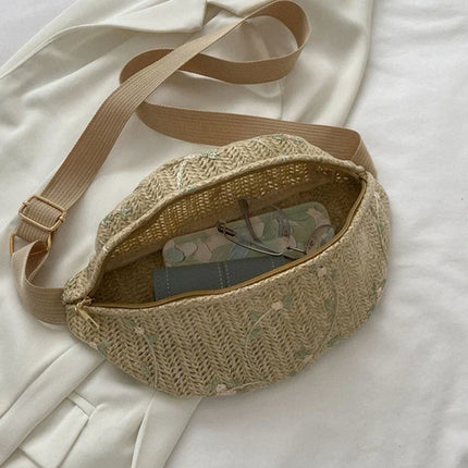 Woven Straw Crossbody Fanny Pack – Boho Wicker Waist Bag for Summer & Festival