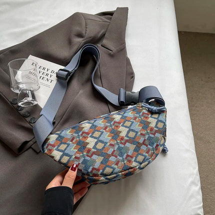 Geometric Crossbody Banana Bag – Stylish Fanny Pack with Adjustable Strap & Zipper Closure