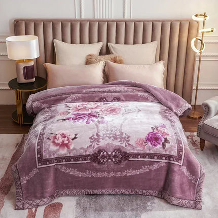 Luxury Floral Fleece Throw Blanket – Ultra Soft & Warm Winter Decor