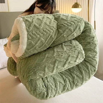 Luxury Warm Winter Blanket – Ultra Soft Thick Fleece Throw with Stylish Pattern