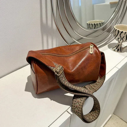 Stylish Leather Shoulder Bag with Braided Strap – Durable, Comfortable, and Spacious