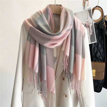 Luxury Cashmere Plaid Scarf for Women – Soft, Warm & Timeless Winter Accessory