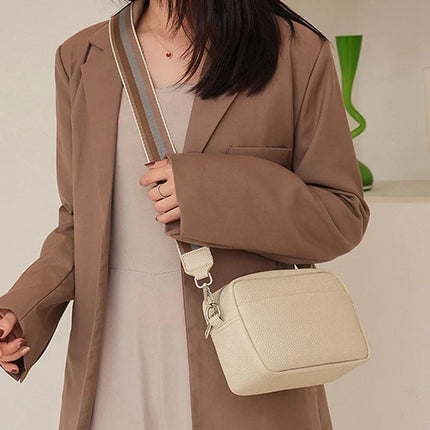 Beige Shoulder Bag for Women – Compact, Stylish & Practical Everyday Handbag