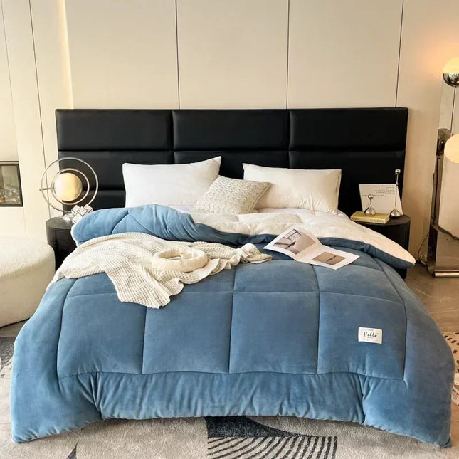 Thick Fleece Blanket with Sherpa Lining – Soft & Warm Winter Throw for Bed or Couch – Available in Multiple Colors