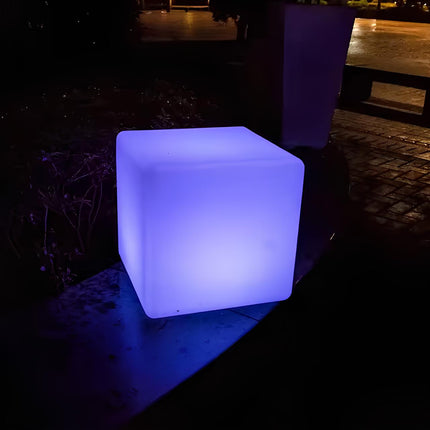 CubeLight Modern LED Cube Outdoor Light – Stylish Garden & Path Lighting, Weatherproof IP65