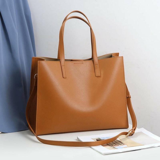 Genuine Leather Tote Bag for Women – Timeless Design, Spacious Interior & Comfortable Shoulder Strap