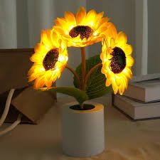 Sunflower LED Table Lamp – Warm Ambient Lighting & Cozy Home Décor Accent