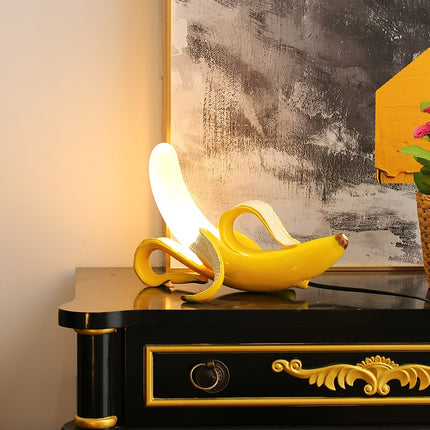 Playful Banana-Shaped Table Lamp with Gold Finish – Unique Modern Home Accent Light