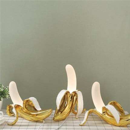 Playful Banana-Shaped Table Lamp with Gold Finish – Unique Modern Home Accent Light