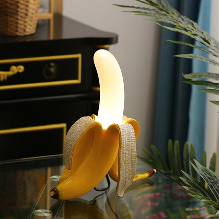 Playful Banana-Shaped Table Lamp with Gold Finish – Unique Modern Home Accent Light
