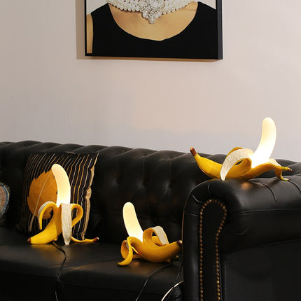 Playful Banana-Shaped Table Lamp with Gold Finish – Unique Modern Home Accent Light