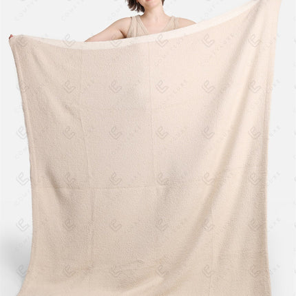 Soft Fleece Throw Blanket Plush Cozy Plaid for Couch, Bed or Living Room Decor