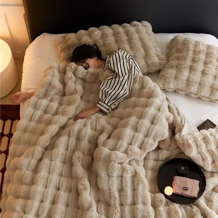 Ultra Soft Fleece Blanket – Cozy Throw for Couch & Bed | Warm & Stylish