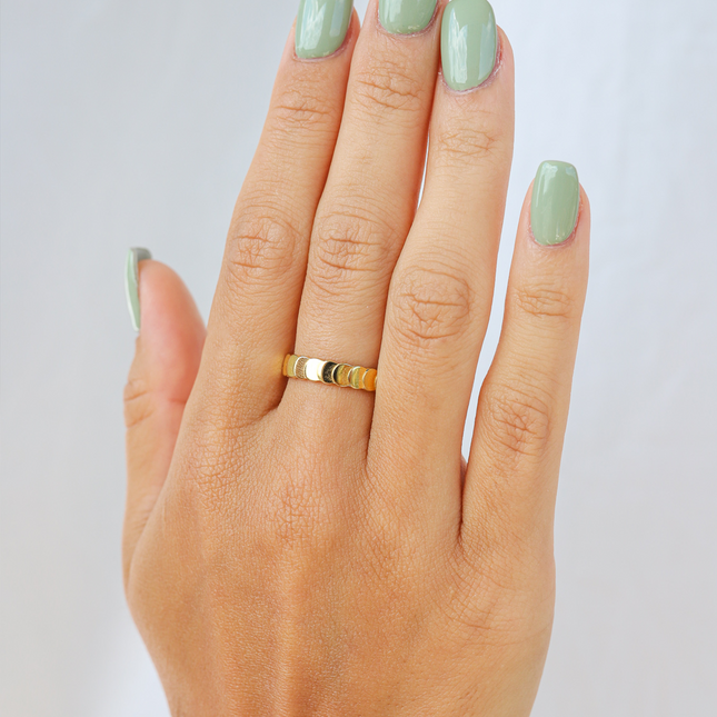 Minimalist Gold Disc Ring – Stackable Dainty Gold Ring for Women