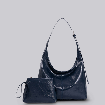 Black Shoulder Bag – Minimalist Design with Spacious Storage