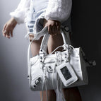 White / 9.45 × 3.15 × 5.91 in