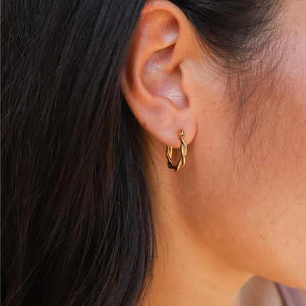 Gold Twisted Hoop Earrings – Elegant Gold-Plated Stainless Steel Hoops for Women – Hypoallergenic, Lightweight, and Versatile Fashion Jewelry